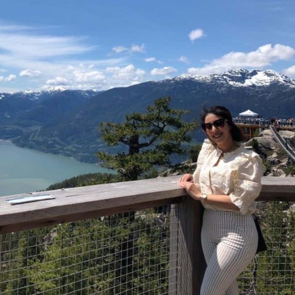 Meet your Posher, Hanaa